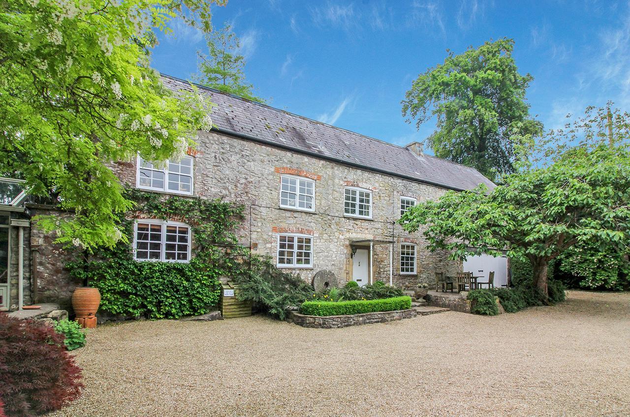 Stay At Penny'S Mill Nunney Exterior photo